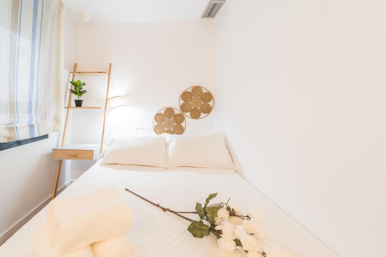 Expoholidays-Apartamentos Almeria Centro Parking Gratis Exterior photo