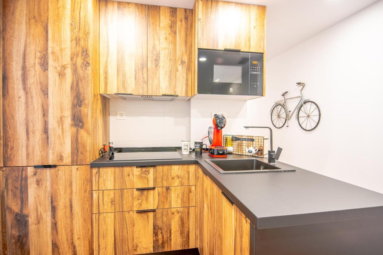 Expoholidays-Apartamentos Almeria Centro Parking Gratis Exterior photo