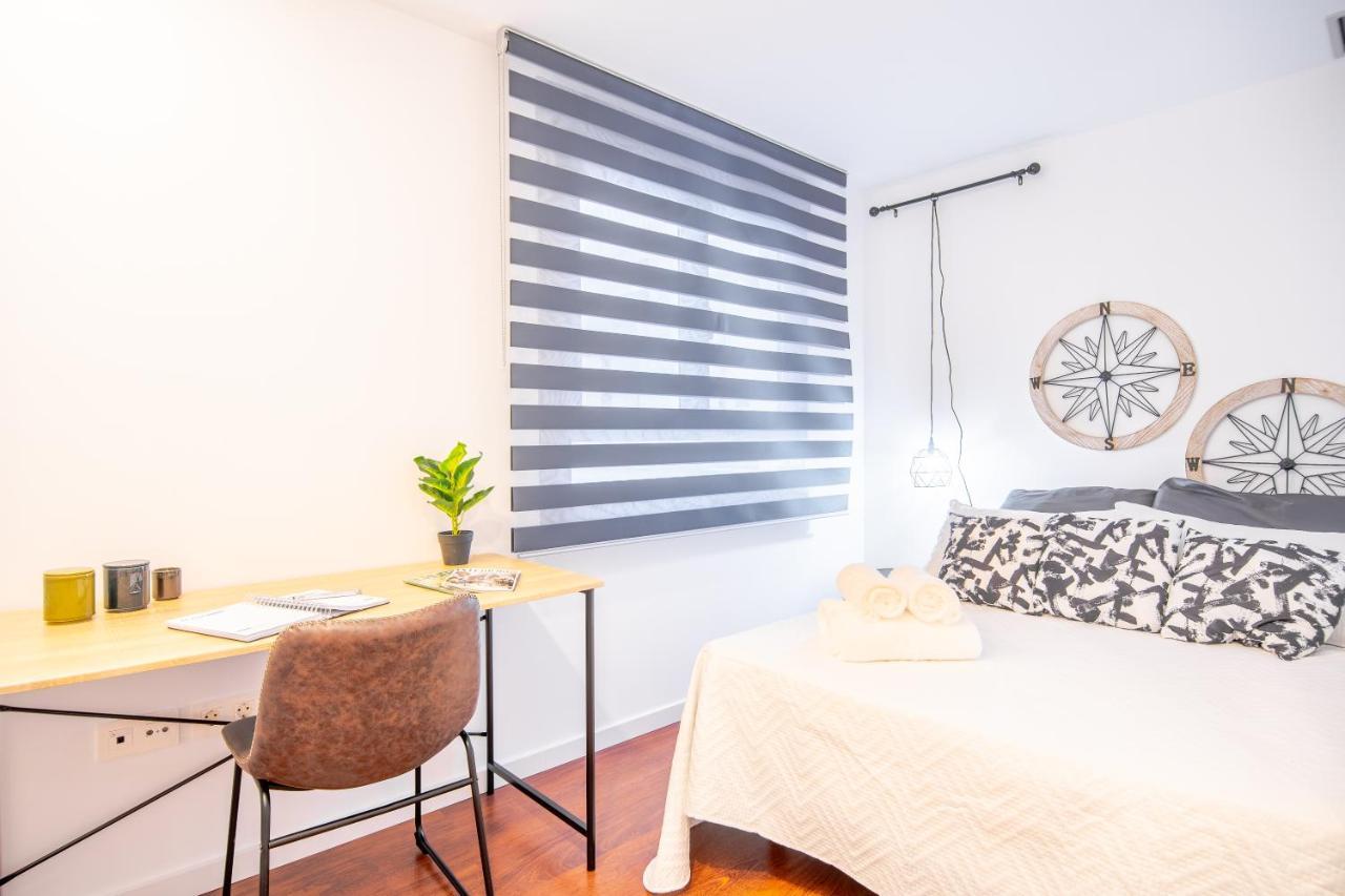 Expoholidays-Apartamentos Almeria Centro Parking Gratis Exterior photo