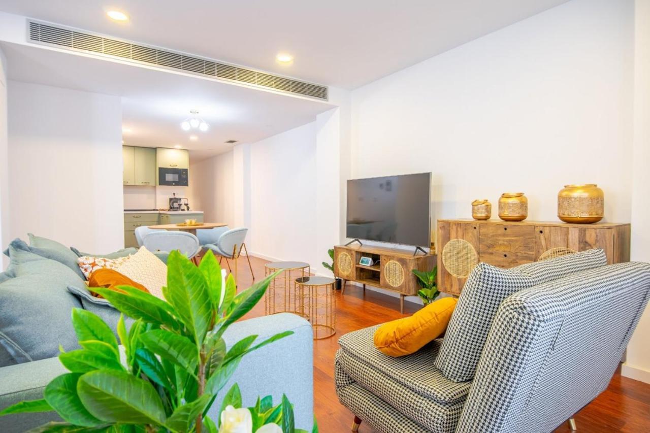 Expoholidays-Apartamentos Almeria Centro Parking Gratis Exterior photo
