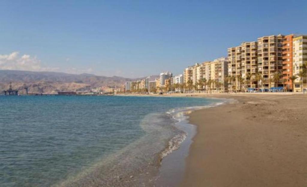 Expoholidays-Apartamentos Almeria Centro Parking Gratis Exterior photo
