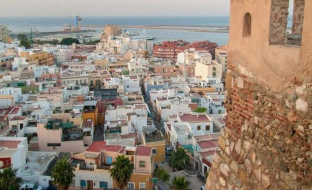 Expoholidays-Apartamentos Almeria Centro Parking Gratis Exterior photo